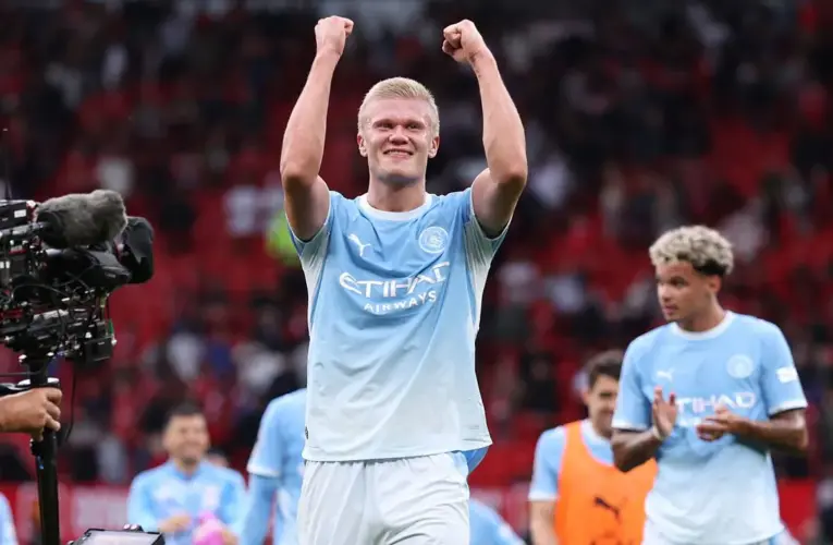 Petugas VAR yang Sahkan Gol Erling Haaland Kena Sanksi